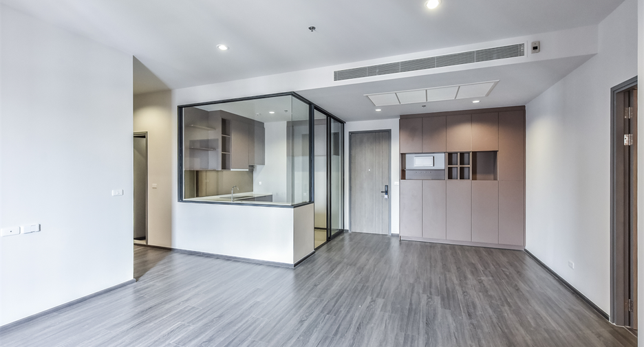 For sale 2 bedrooms condo in Khlong Toei, Bangkok