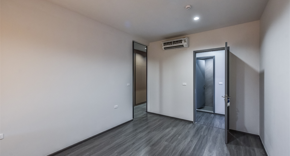 For sale 2 bedrooms condo in Khlong Toei, Bangkok