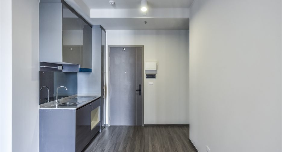 For sale 1 bed condo in Khlong Toei, Bangkok