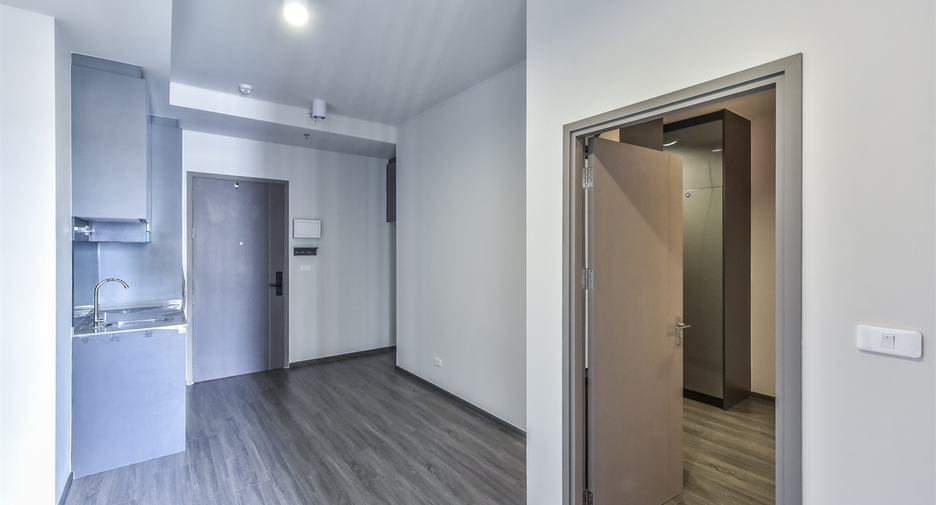 For sale 1 bed condo in Khlong Toei, Bangkok