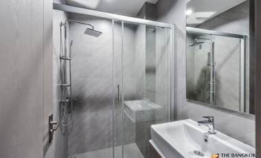 For sale 1 bed condo in Khlong Toei, Bangkok