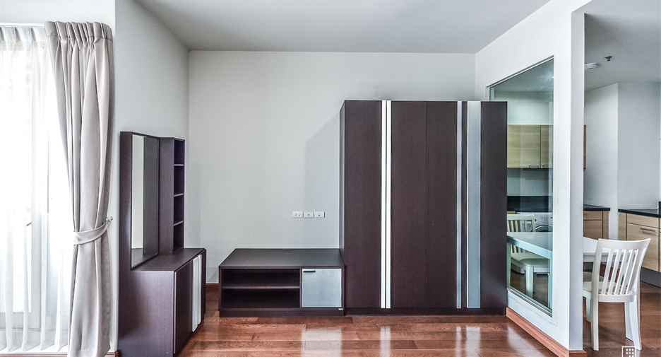 For sale 1 bed condo in Pathum Wan, Bangkok