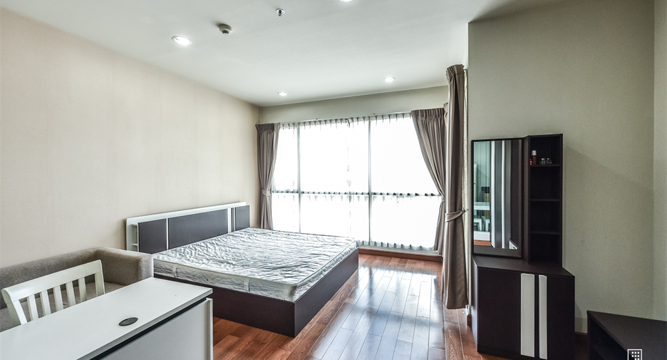 For sale 1 bed condo in Pathum Wan, Bangkok