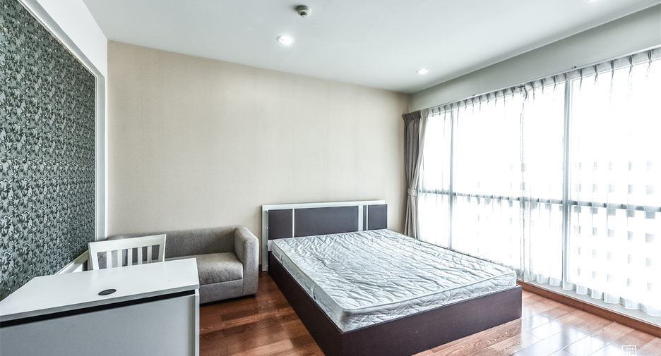 For sale 1 bed condo in Pathum Wan, Bangkok