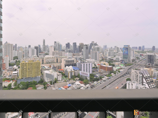 出售 1 卧室 公寓 在 Pathum Wan, 曼谷