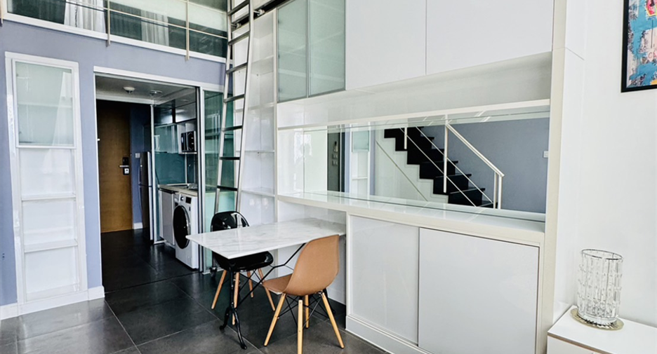 Wohnung zum Kauf mit 1 Zimmer in Khlong Toei, Bangkok