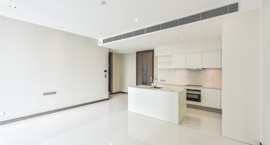 For sale 2 bedrooms condo in Khlong Toei, Bangkok