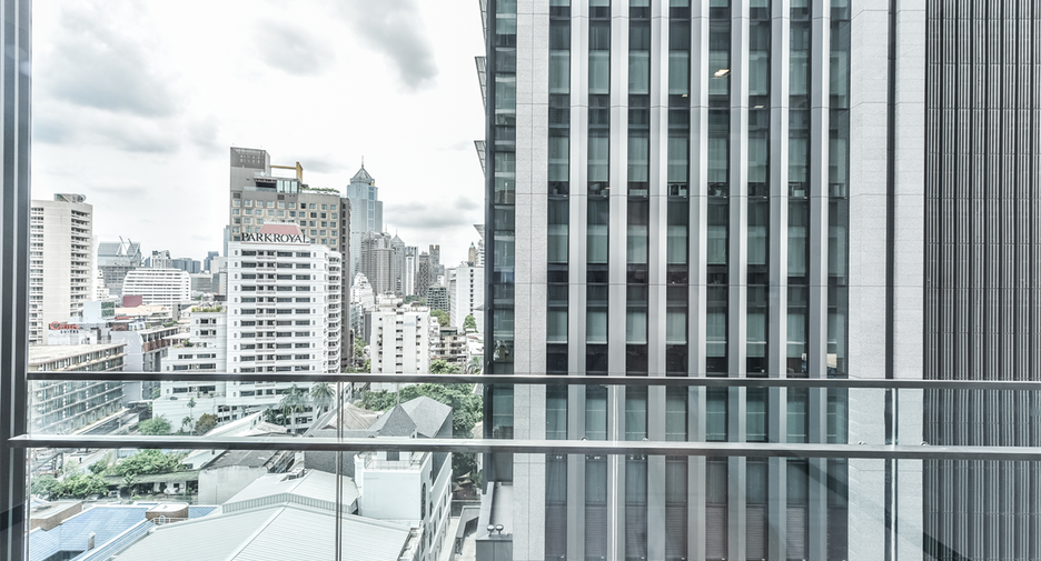 For sale 2 bedrooms condo in Khlong Toei, Bangkok