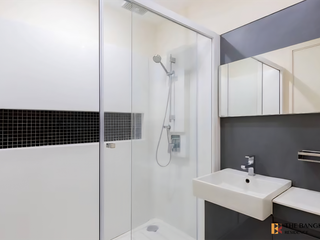Condo en venta de 2 habitaciones en Phra Khanong, Bangkok