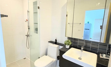 Condo en venta de 2 habitaciones en Bang Na, Bangkok