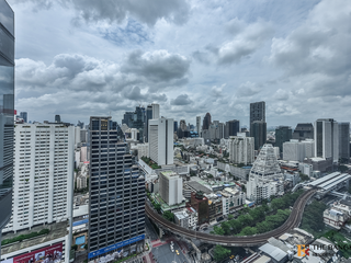 Condo en venta de 2 habitaciones en Bang Rak, Bangkok