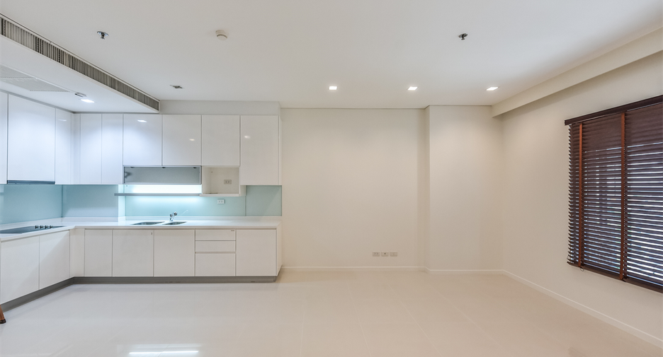 À vendre 1 chambre condo à Sathon, Bangkok