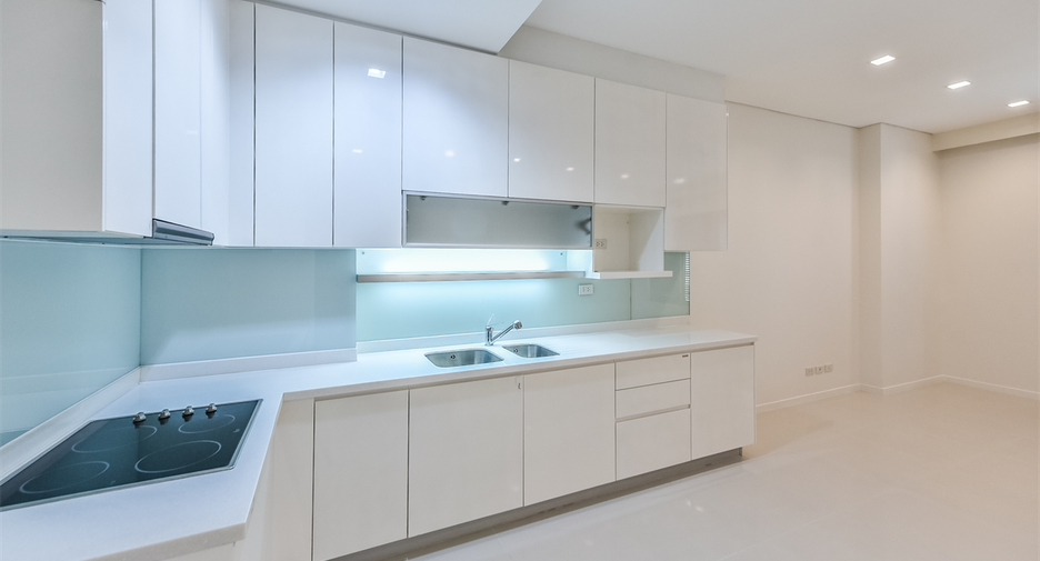 À vendre 1 chambre condo à Sathon, Bangkok