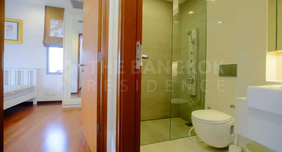 Condo en venta de 2 habitaciones en Khlong Toei, Bangkok