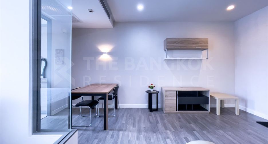 À vendre 1 chambre condo à Khlong San, Bangkok