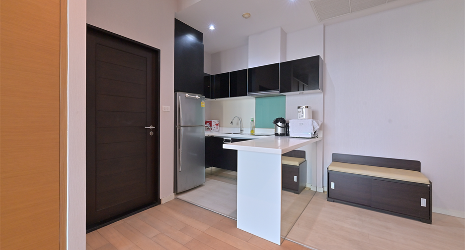 For sale 1 bed condo in Watthana, Bangkok