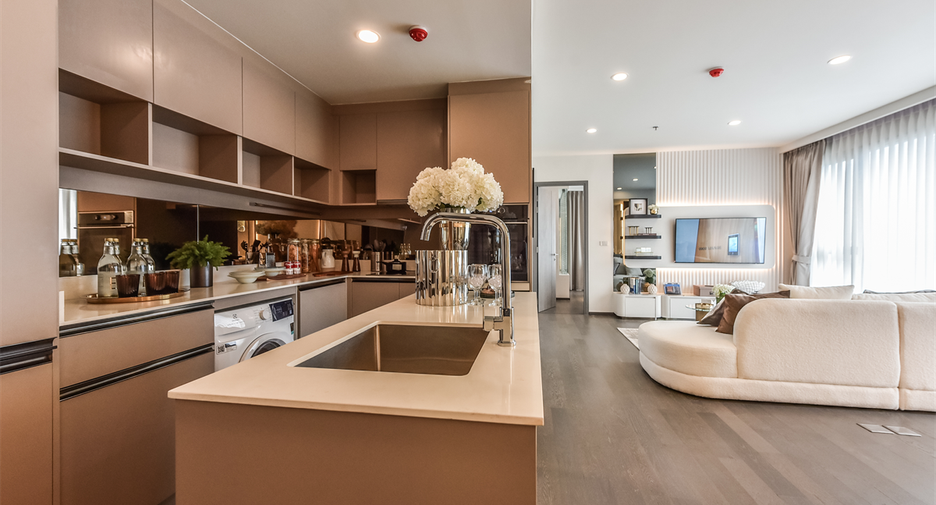 Wohnung zum Kauf mit 3 Zimmer in Khlong Toei, Bangkok