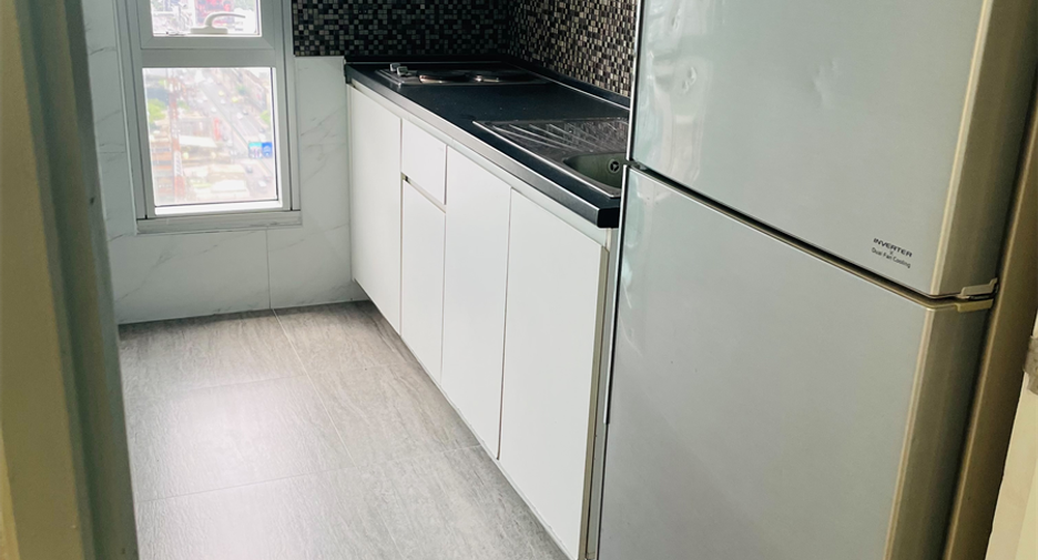 For sale 2 ベッドルーム condo in Watthana, Bangkok