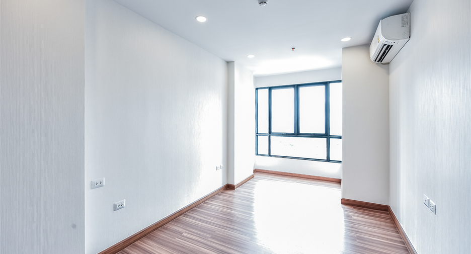 For sale 1 bed condo in Khlong San, Bangkok