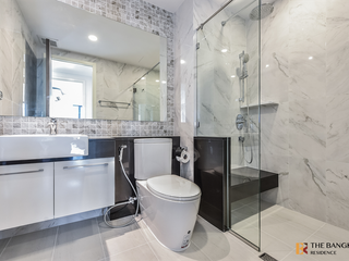 À vendre 1 chambre condo à Khlong San, Bangkok
