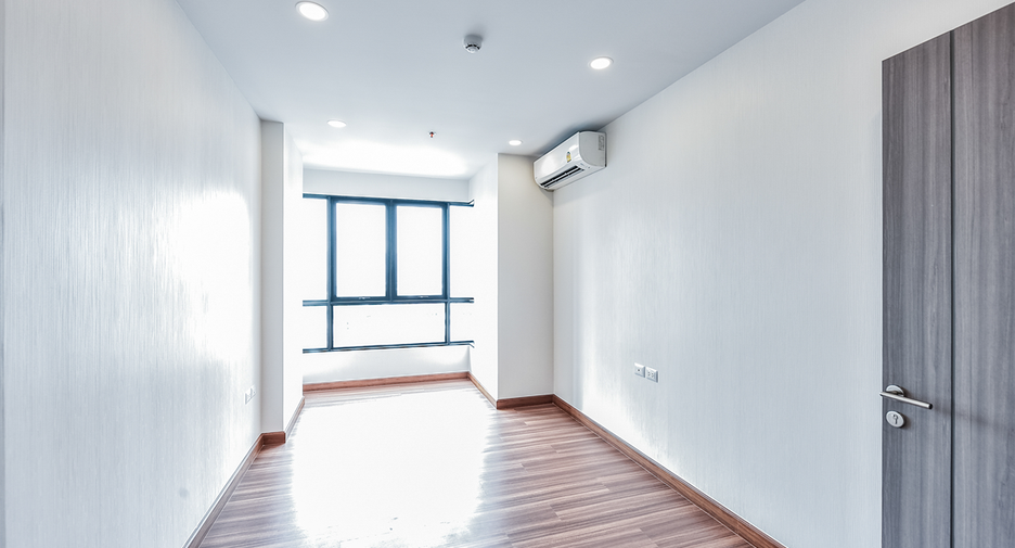 For sale 1 bed condo in Khlong San, Bangkok