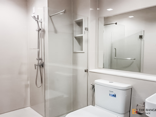 Condo en venta de 2 habitaciones en Thon Buri, Bangkok