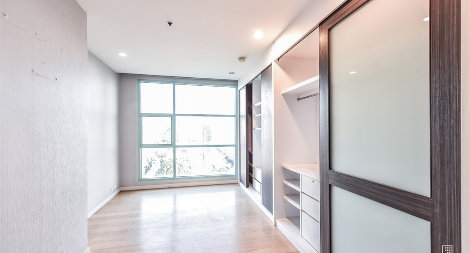 À vendre 4 chambres condo à Bang Kho Laem, Bangkok