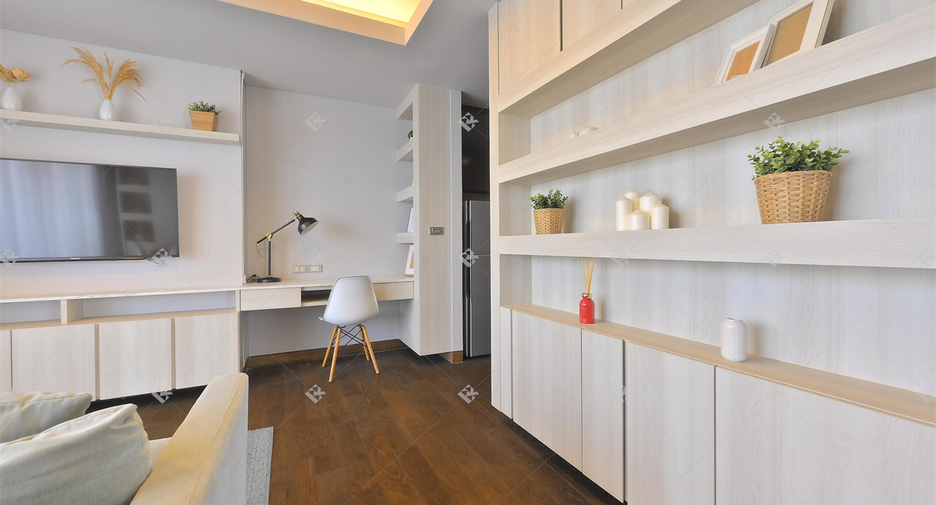 For sale 2 ベッドルーム condo in Khlong Toei, Bangkok