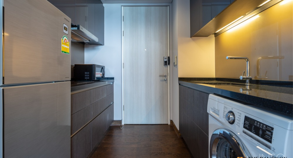 For sale 2 bedrooms condo in Khlong Toei, Bangkok