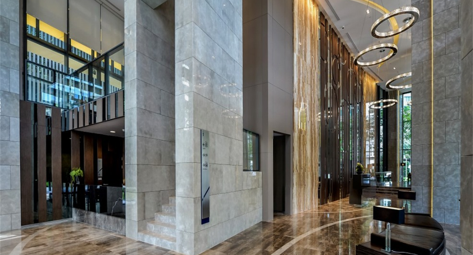 For sale 2 bedrooms condo in Khlong Toei, Bangkok
