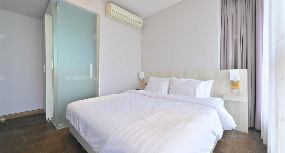 For sale 2 ベッドルーム condo in Khlong Toei, Bangkok