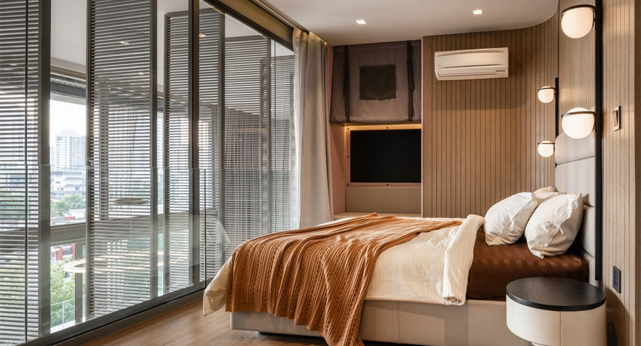 For sale 5 bedrooms condo in Watthana, Bangkok