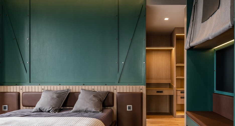 For sale 5 bedrooms condo in Watthana, Bangkok