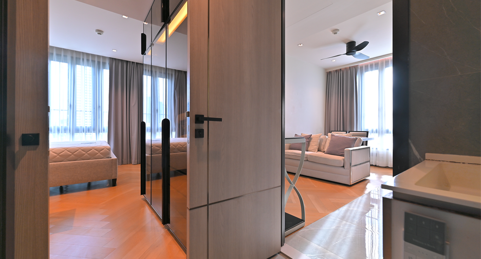 For sale 1 bed condo in Watthana, Bangkok