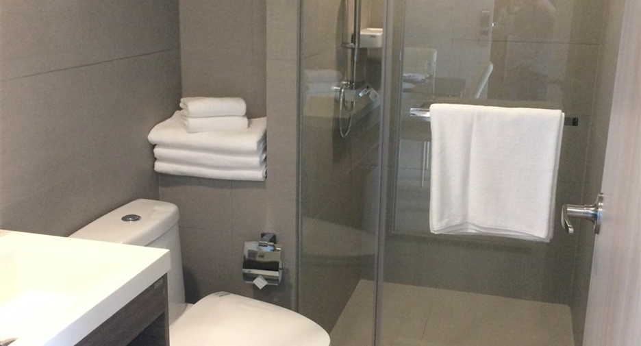 For sale 1 bed condo in Bang Na, Bangkok