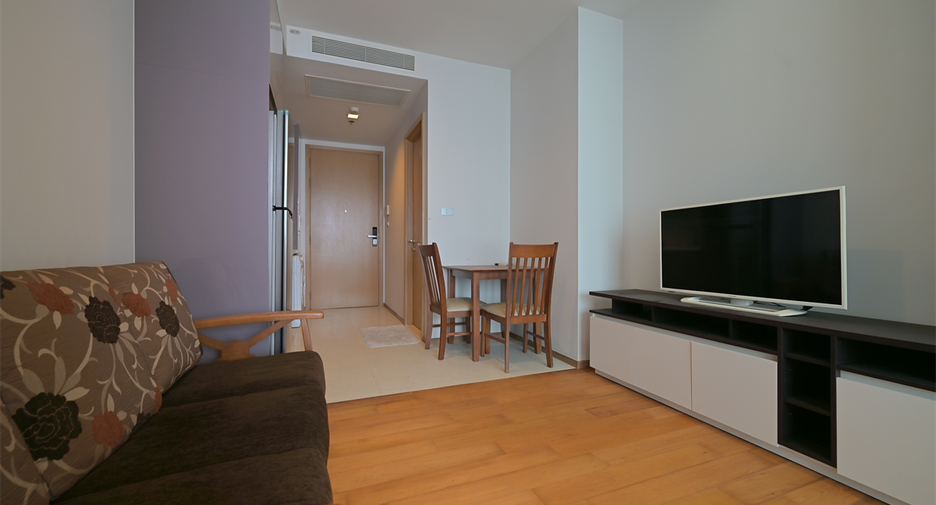 For sale 1 bed condo in Khlong Toei, Bangkok