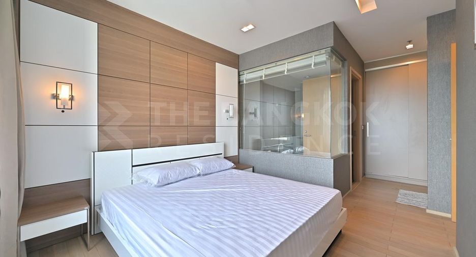 À vendre 2 chambres condo à Khlong Toei, Bangkok