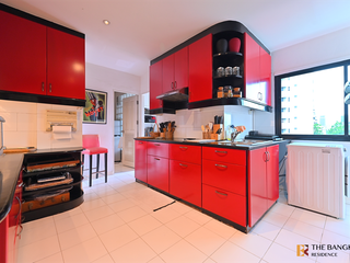 For sale 3 bedrooms condo in Pathum Wan, Bangkok