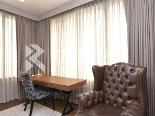 Condo en venta de 2 habitaciones en Bang Rak, Bangkok