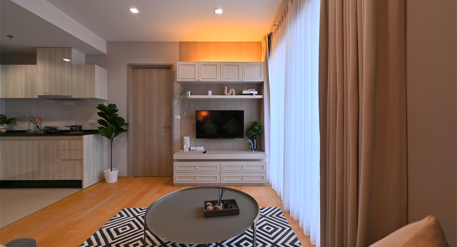 For sale 1 bed condo in Watthana, Bangkok