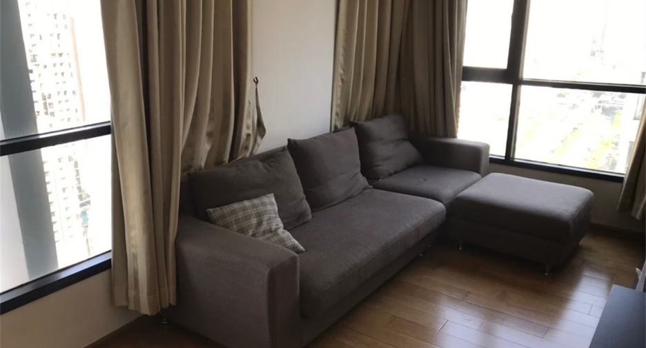 For sale 2 bedrooms condo in Khlong San, Bangkok