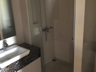 Продажа 2 спальни кондо в Кхлонг Сан, Бангкок