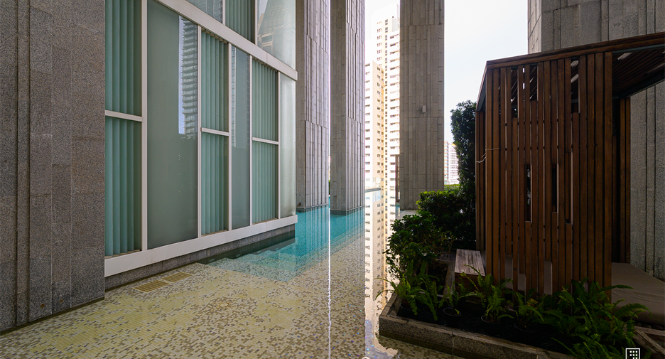 À vendre 3 chambres condo à Khlong Toei, Bangkok