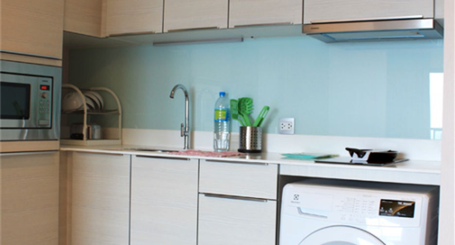 For sale 2 bedrooms condo in Watthana, Bangkok