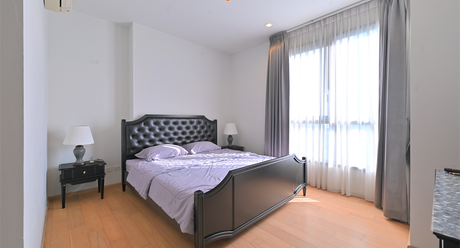 For sale 1 bed condo in Watthana, Bangkok