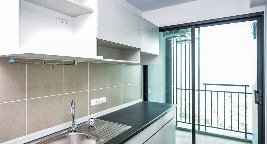 Condo en venta de 2 habitaciones en Thon Buri, Bangkok