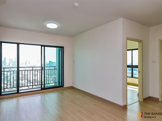 For sale 2 bedrooms condo in Thon Buri, Bangkok