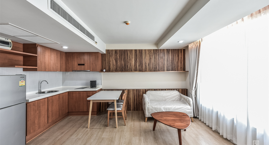 For sale 1 Beds condo in Sathon, Bangkok