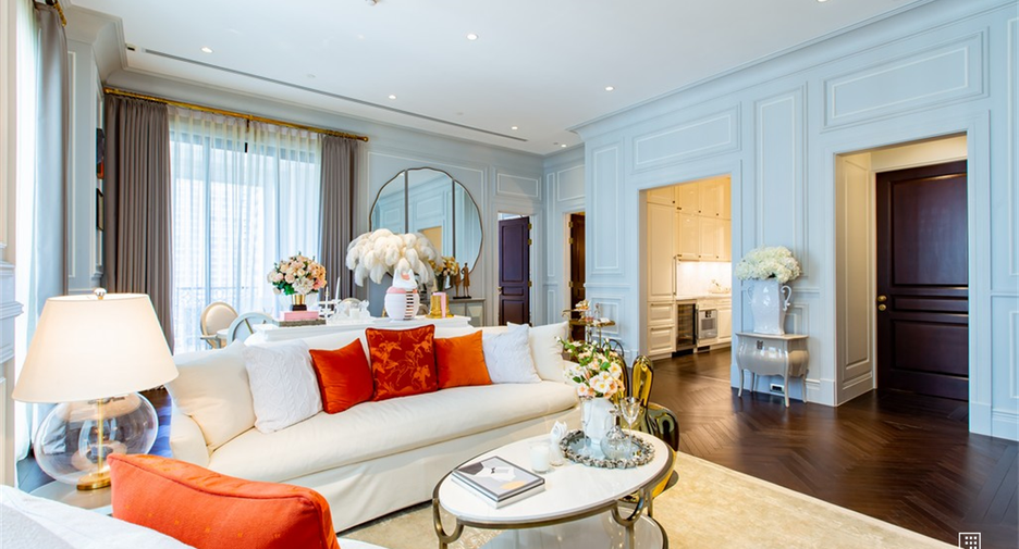 For sale 2 bedrooms condo in Pathum Wan, Bangkok