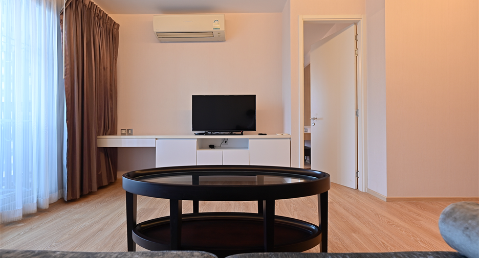 For sale 1 bed condo in Watthana, Bangkok